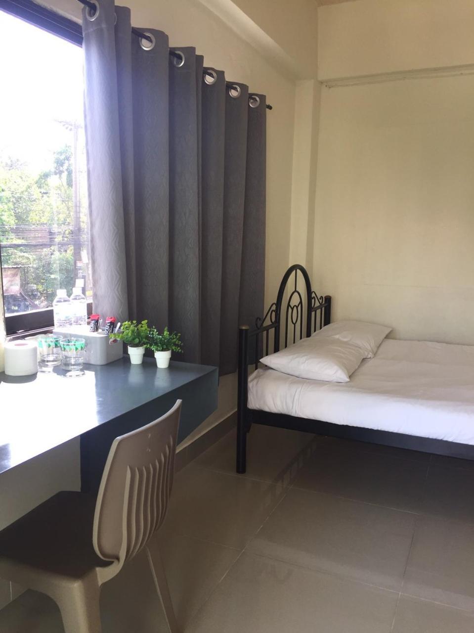 Jirasin Apartment Pathum Thani Buitenkant foto